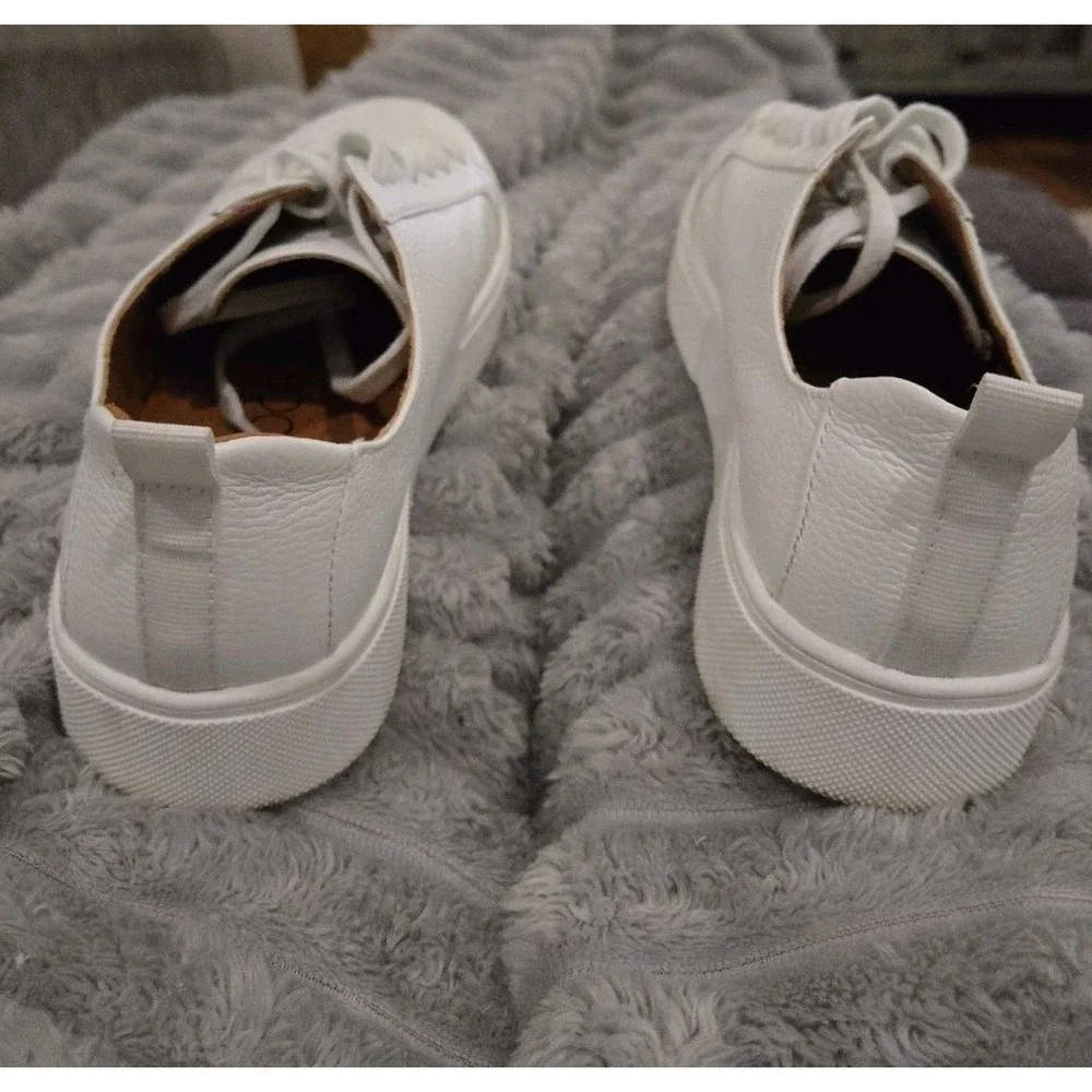 Sole Society Women's SO-Zamilio White‎ Platform Leather Sneaker Size 8M.  EUC!!